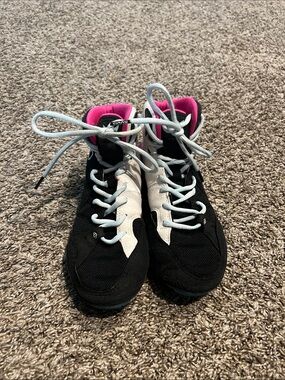 Youth Wrestling Shoes- Black, Pink and White